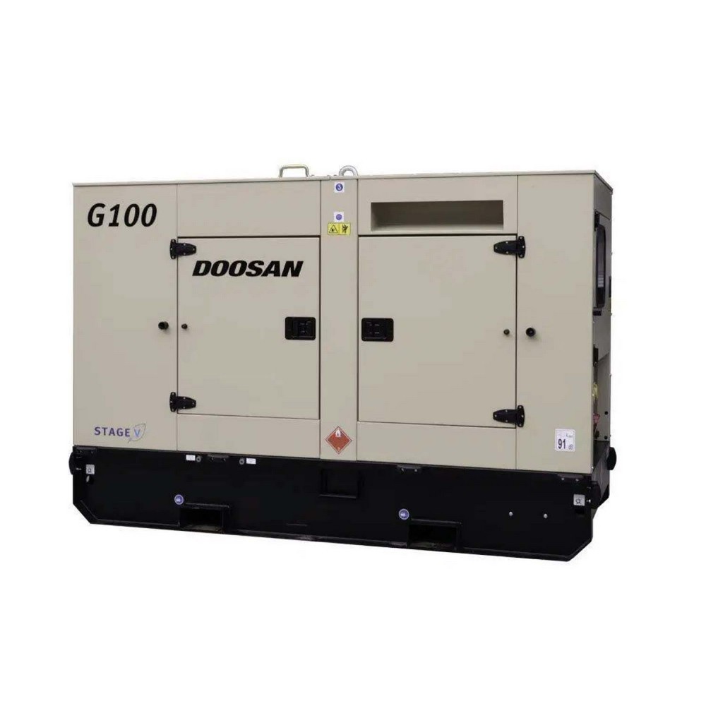 100 kVA Aggregat Doosan G100 auf PKW-Anhänger – Produktbild | SLT Rental